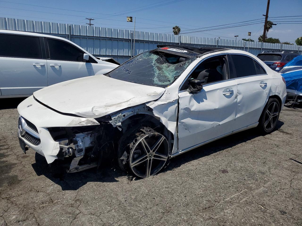 2022 Mercedes-Benz A 220, VIN W1K3G4EB4NJ325882 — Front end