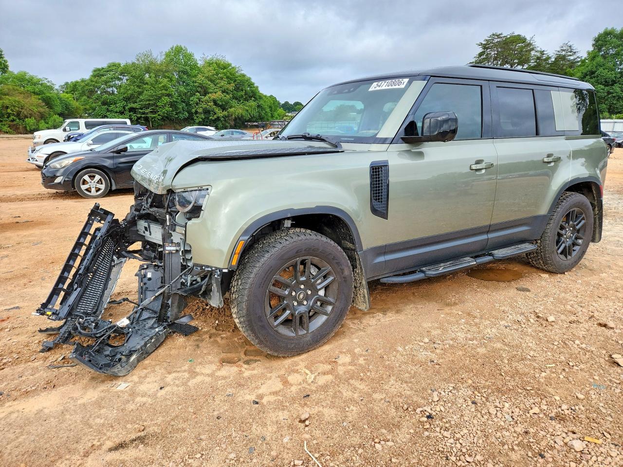 2025 Land Rover Defender S, VIN SALEJ7EX1S2404054 — Front end