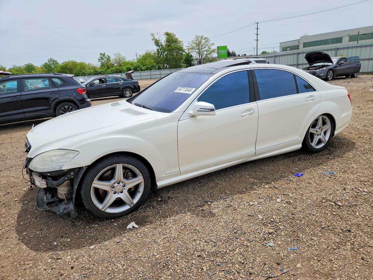 2011 Mercedes-Benz S 550, VIN WDDNG8GB3BA384253 — Front end