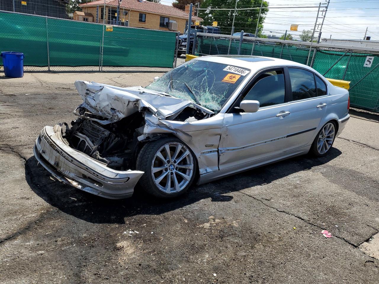 2000 BMW 3 Series 328i, VIN WBAAM5335YEJ40293 — Front end