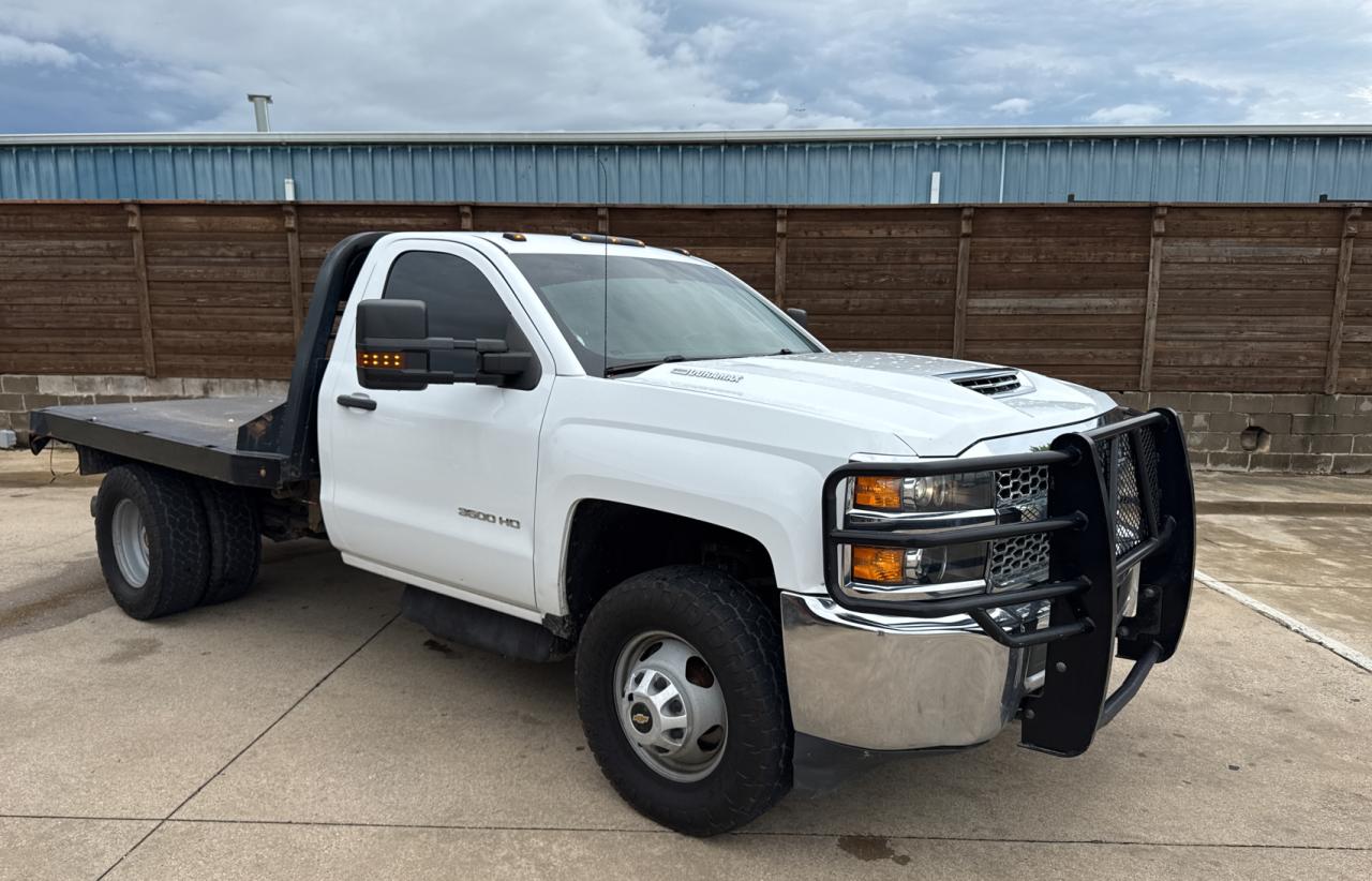 2019 Chevrolet Silverado 3500, VIN 1GB3KVCY4KF126985 — Minor dents and scratches
