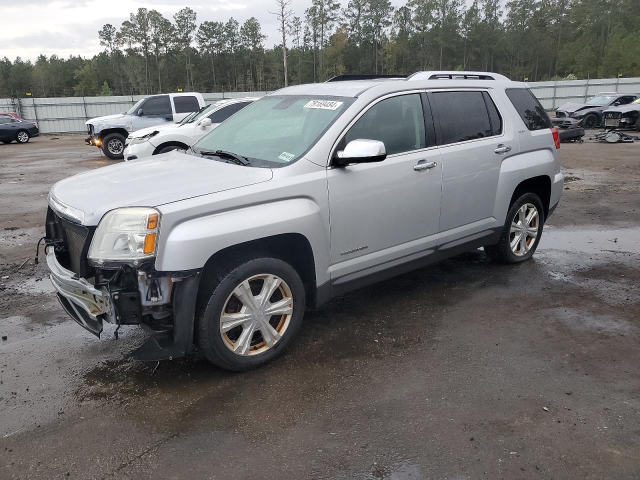 2016 GMC Terrain SLT, VIN 2GKFLUE32G6260773 — Front end