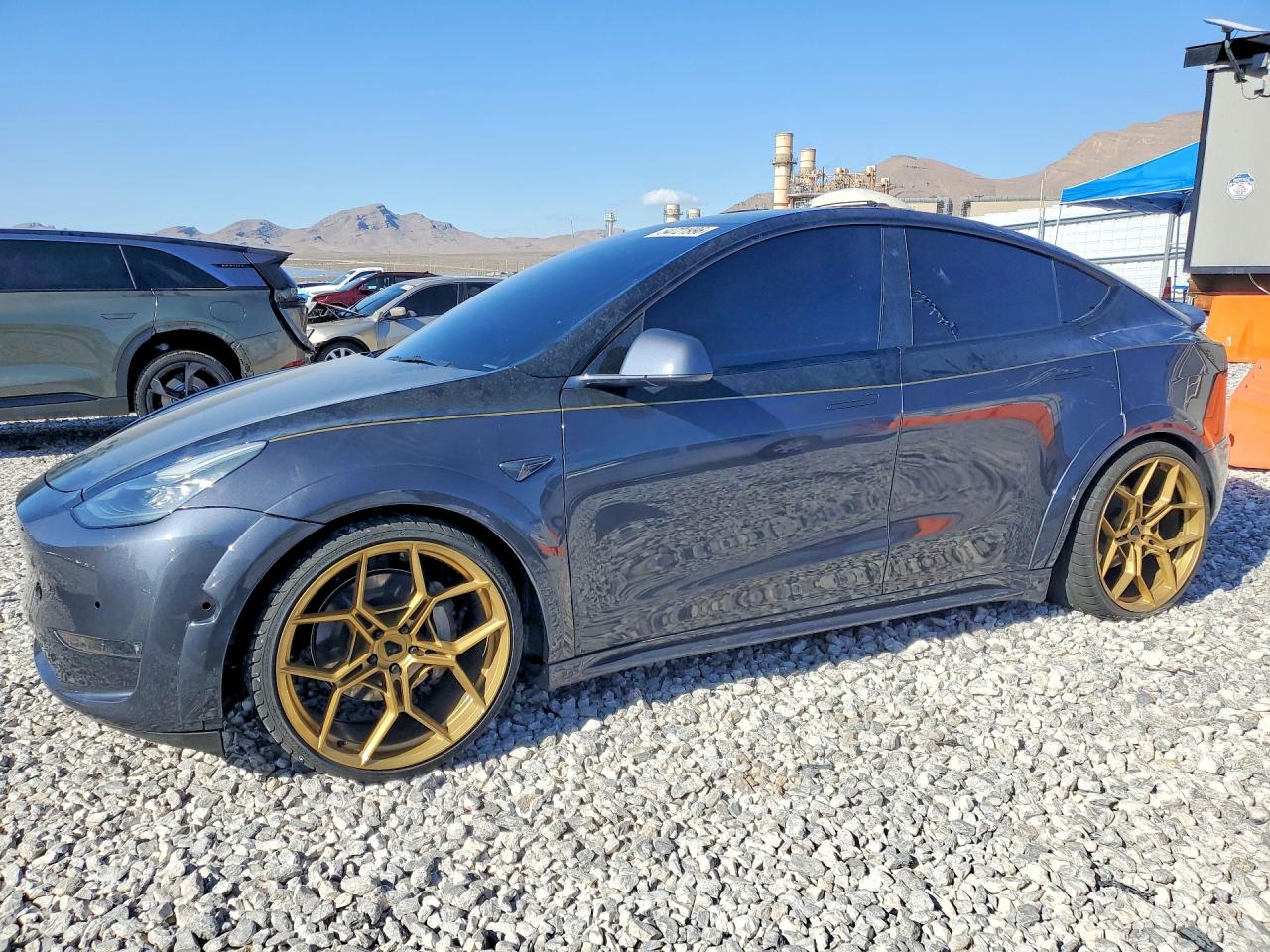 2021 Tesla Model Y Long Range, VIN 5YJYGDEE1MF293733 — Undercarriage
