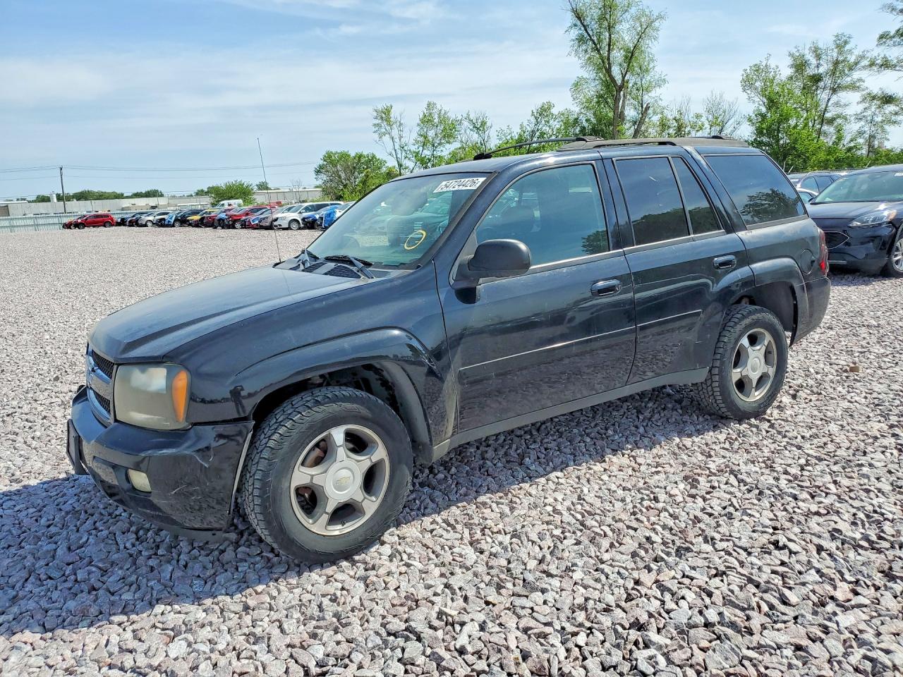 2008 Chevrolet TrailBlazer 1LT, VIN 1GNDT13S482132018 — Front end