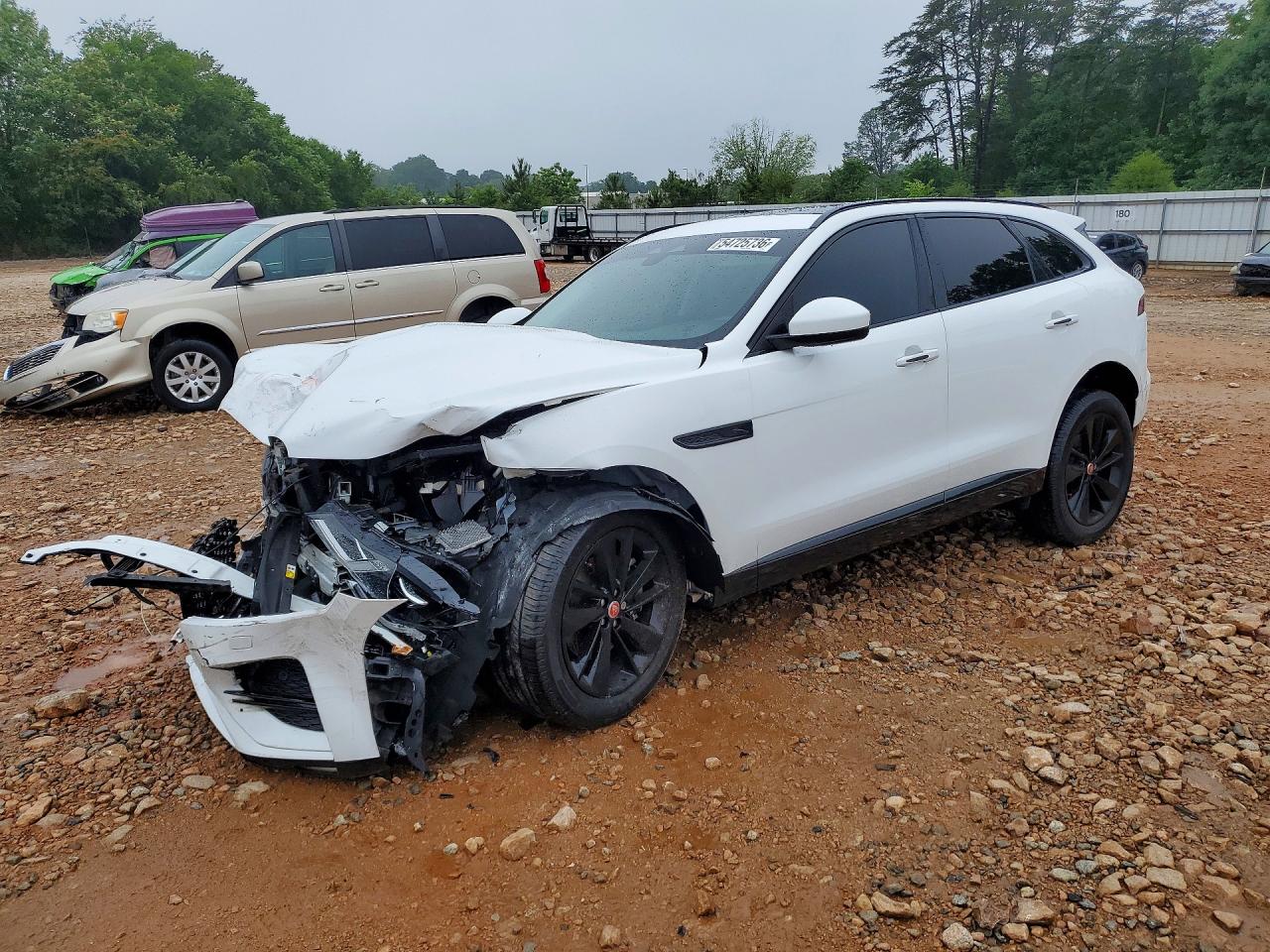 2022 Jaguar F-Pace S, VIN SADCJ2EX3NA701925 — Front end