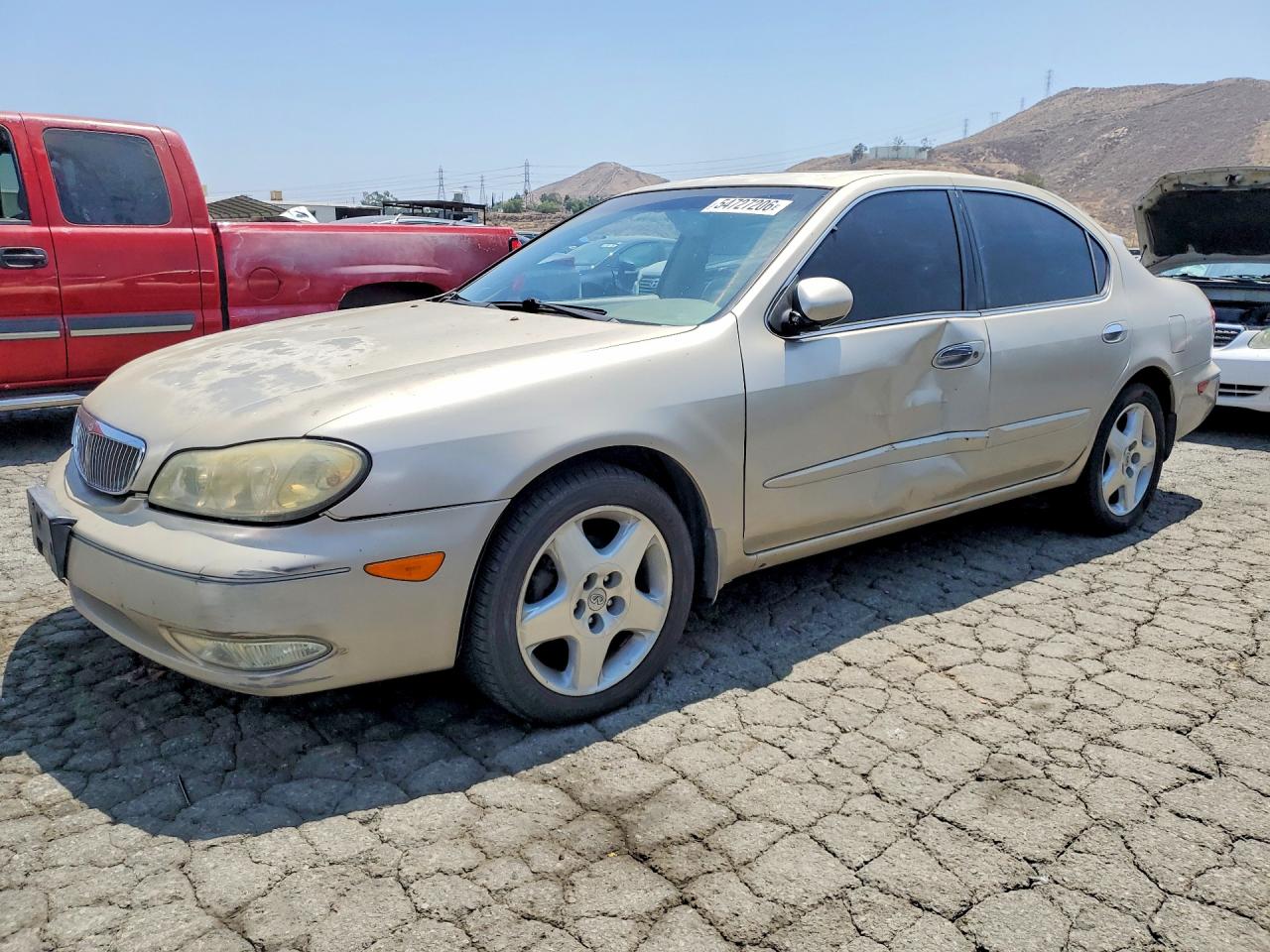 2000 Infiniti I30 Luxury, VIN JNKCA31A9YT121489 — Side