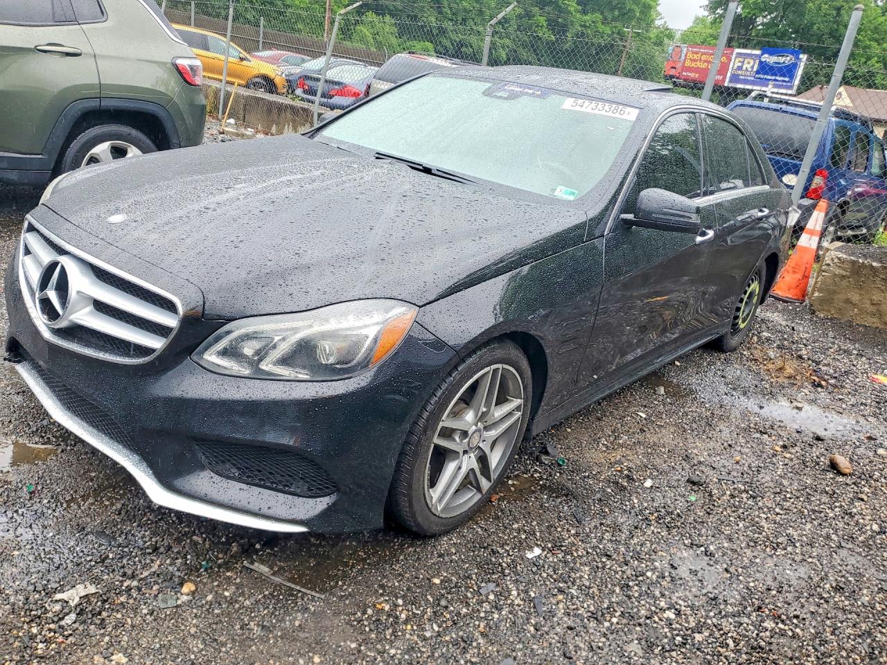 2016 Mercedes-Benz E 350 Sport, VIN WDDHF8JB1GB220963 — Minor dents and scratches