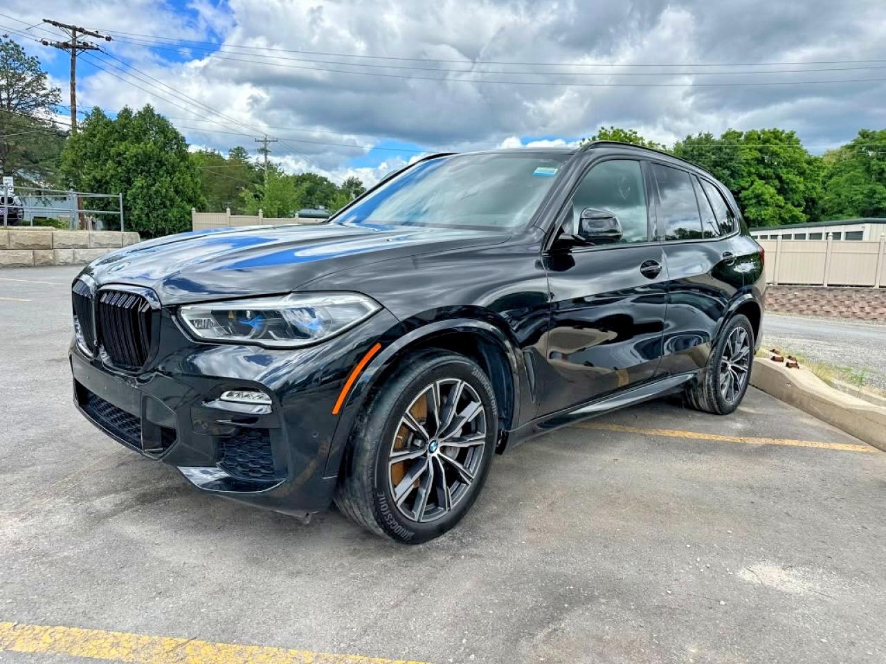 2019 BMW X5 xDrive50i, VIN 5UXJU2C58KLN67195 — Мелкие вмятины и царапины