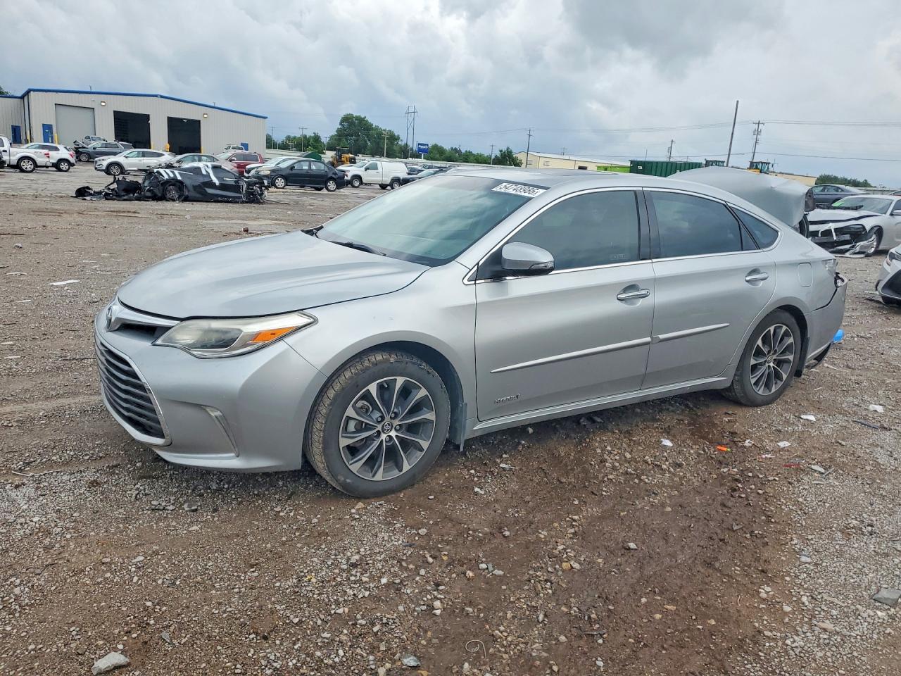 2016 Toyota Avalon XLE Premium, VIN 4T1BD1EB8GU052598 — Rear end
