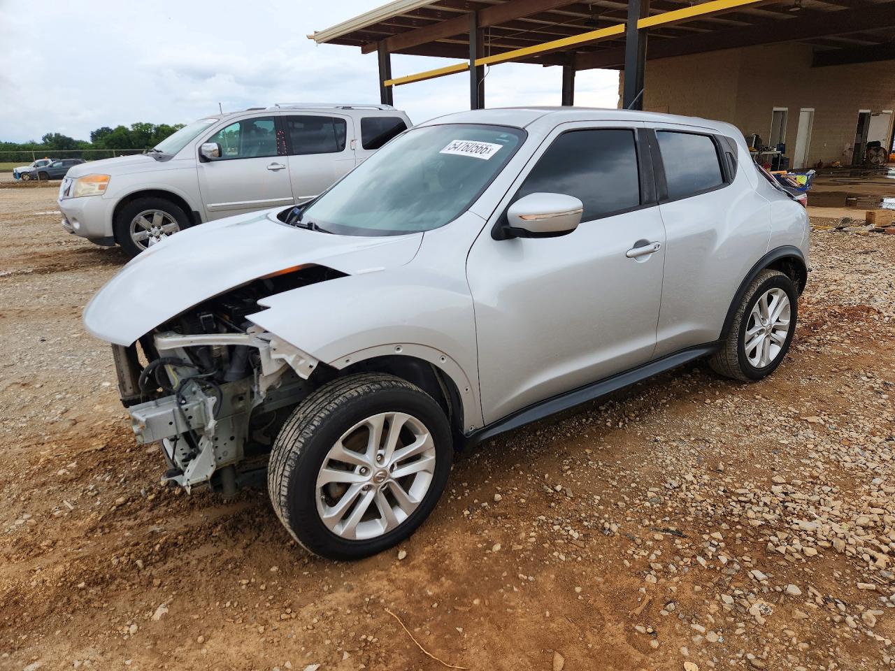 2017 Nissan Juke S, VIN JN8AF5MRXHT705590 — Front end
