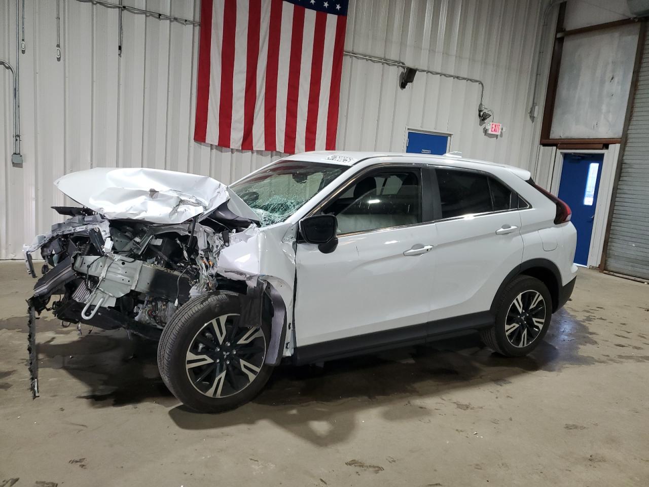 2024 Mitsubishi Eclipse Cross SE, VIN JA4ATWAA7RZ061595 — Auction photo