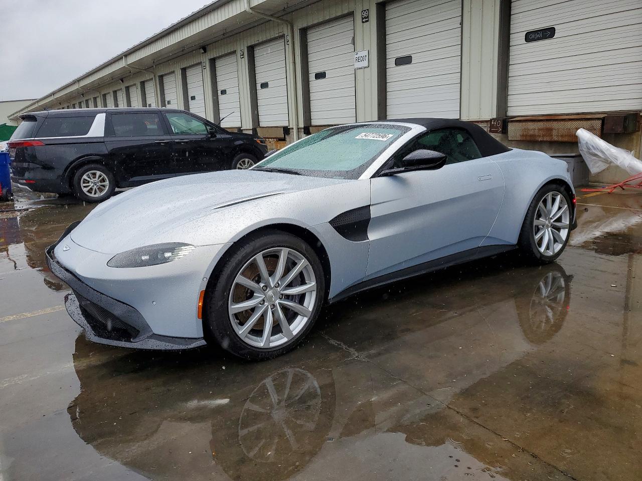 2021 Aston Martin Vantage, VIN SCFSMGBW7MGP05383 — Front end
