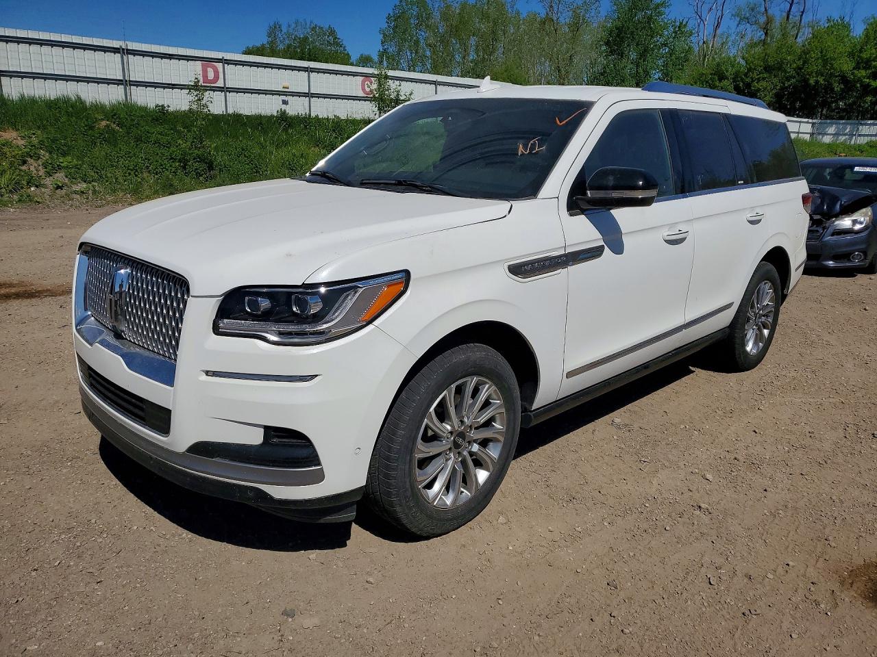 2023 Lincoln Navigator Standard, VIN 5LMJJ2NG2PEL12930 — Side
