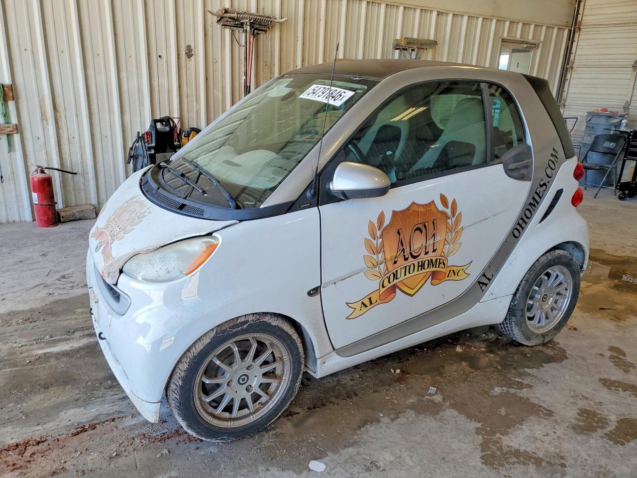 2012 Smart fortwo Pure, VIN WMEEJ3BA2CK537246 — Front end