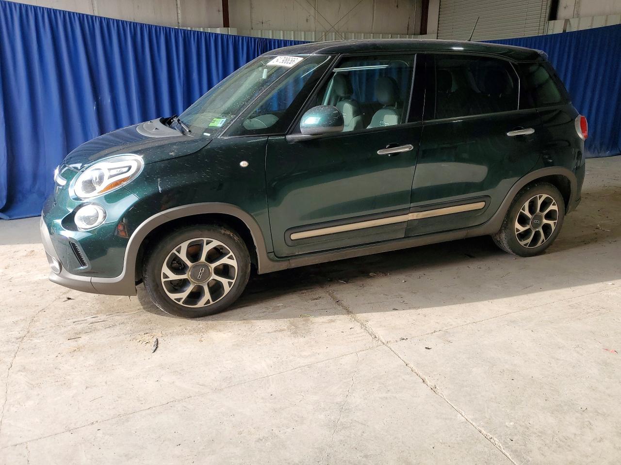 2014 FIAT 500L Trekking, VIN ZFBCFADHXEZ017654 — Front end