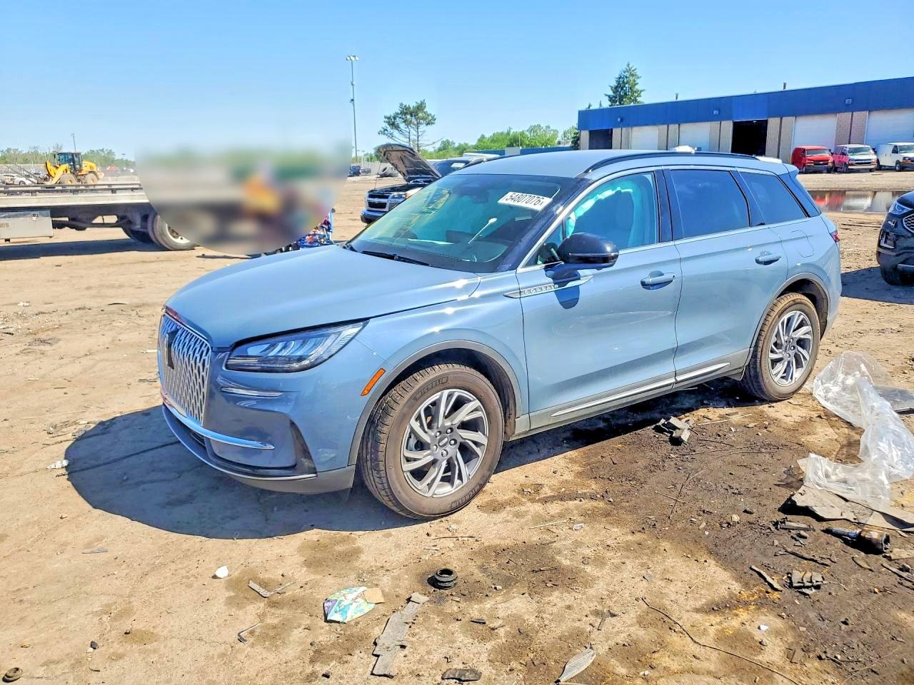 2026 Lincoln Corsair Premiere, VIN 5LMCJ1DA1TUL05662 — Бок