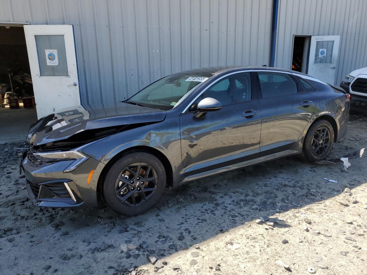 2025 Kia K5 LXS, VIN KNAG24J79S5301977 — Front end