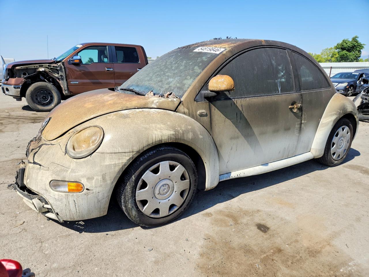 1999 Volkswagen Beetle GLS, VIN 3VWCC21C8XM405553 — Пожар