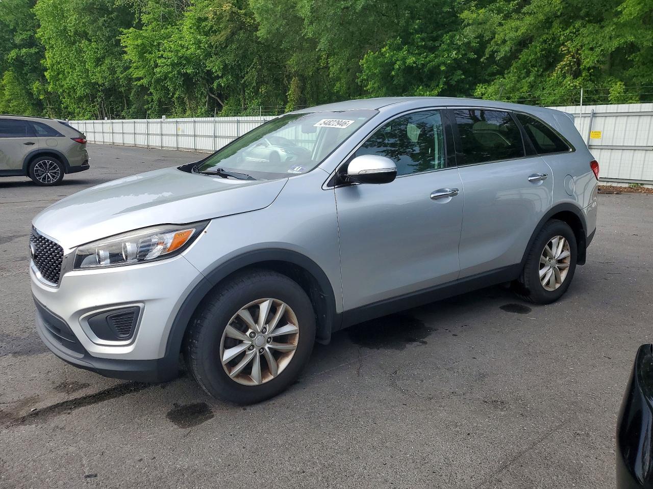 2017 Kia Sorento LX, VIN 5XYPG4A38HG238100 — Roof