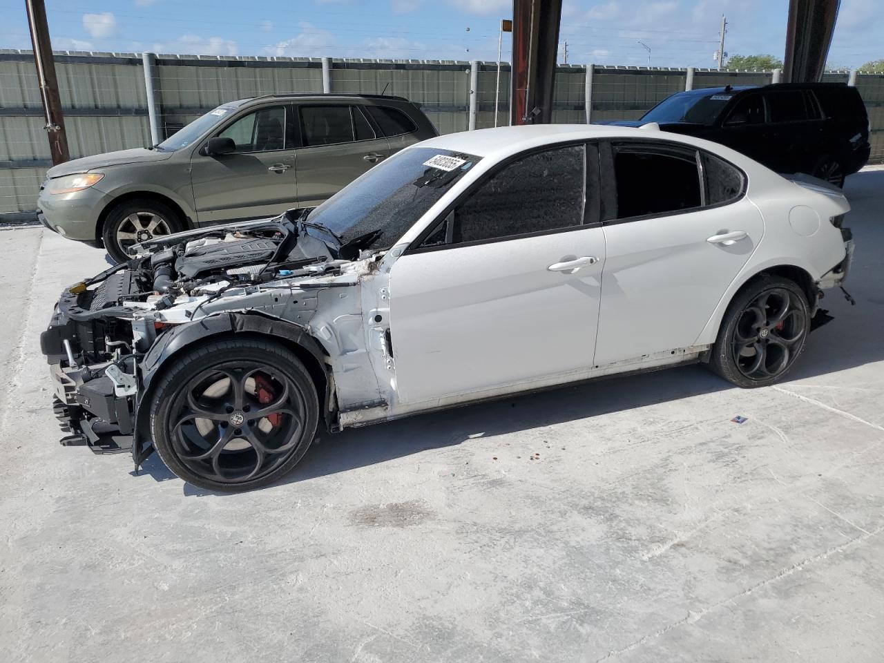 2015 Alfa Romeo Giulia, VIN ZARFAMAN2K7621491 — Stripped