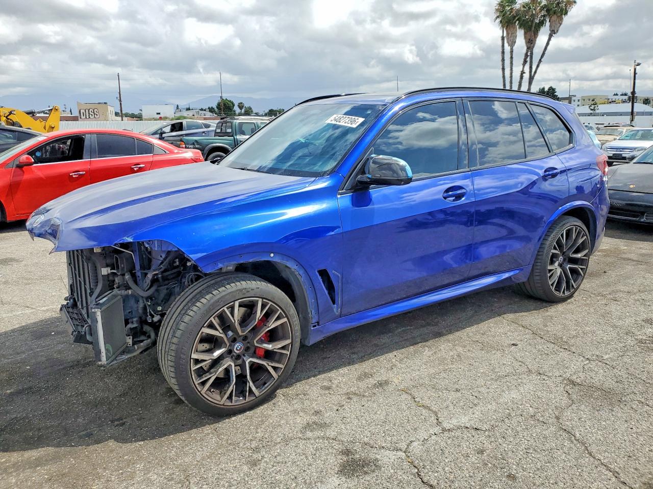 2023 BMW X5 M, VIN 5YMJU0C07P9P30344 — Front end