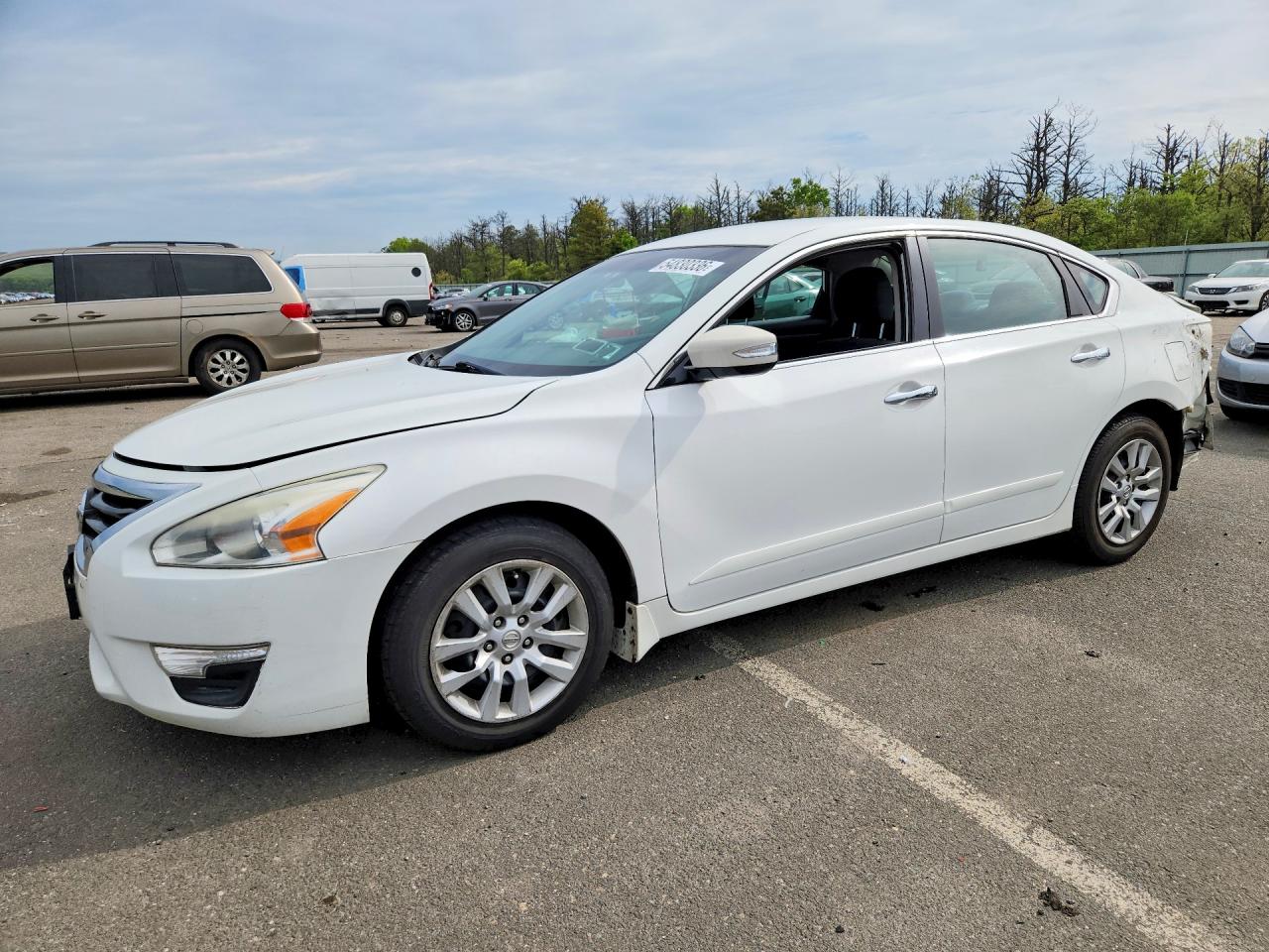 2015 Nissan Altima S, VIN 1N4AL3AP5FC253840 — Rear end