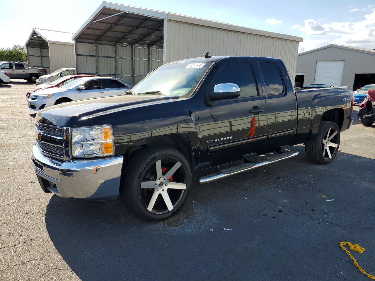 2013 Chevrolet Silverado 1500 LT, VIN 1GCRKSE75DZ269194 — Side