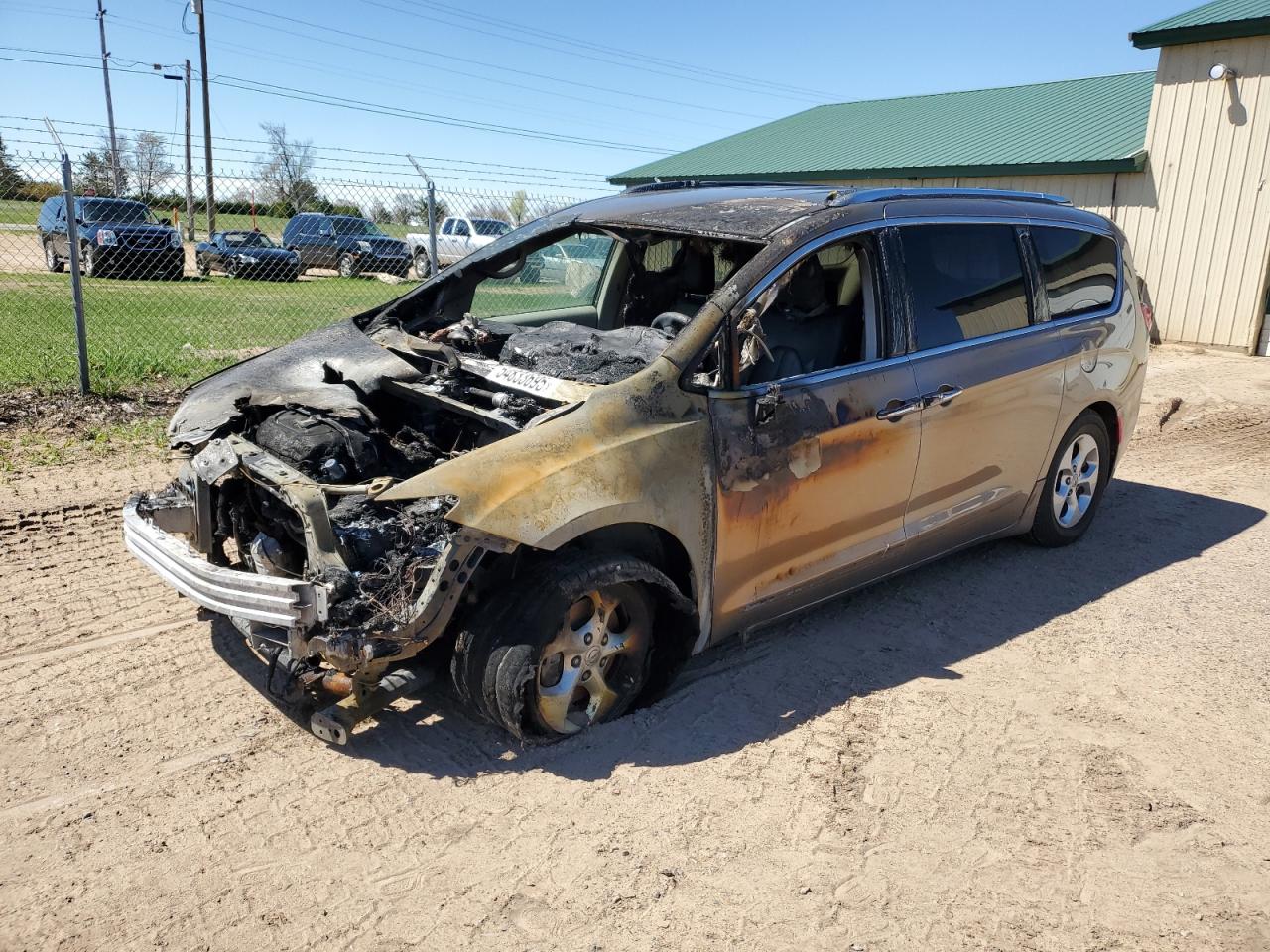 2017 Chrysler Pacifica Touring L Plus, VIN 2C4RC1EG0HR743916 — Engine fire