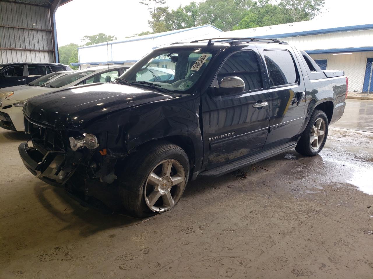 2012 Chevrolet Avalanche LT, VIN 3GNMCFE02CG136433 — Перед