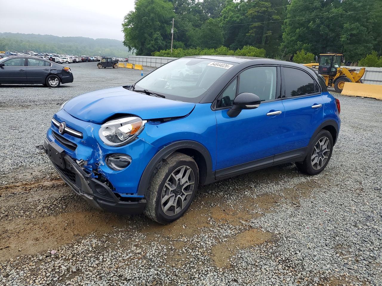 2021 FIAT 500X Trekking, VIN ZFBNF3B10MP943016 — Front end