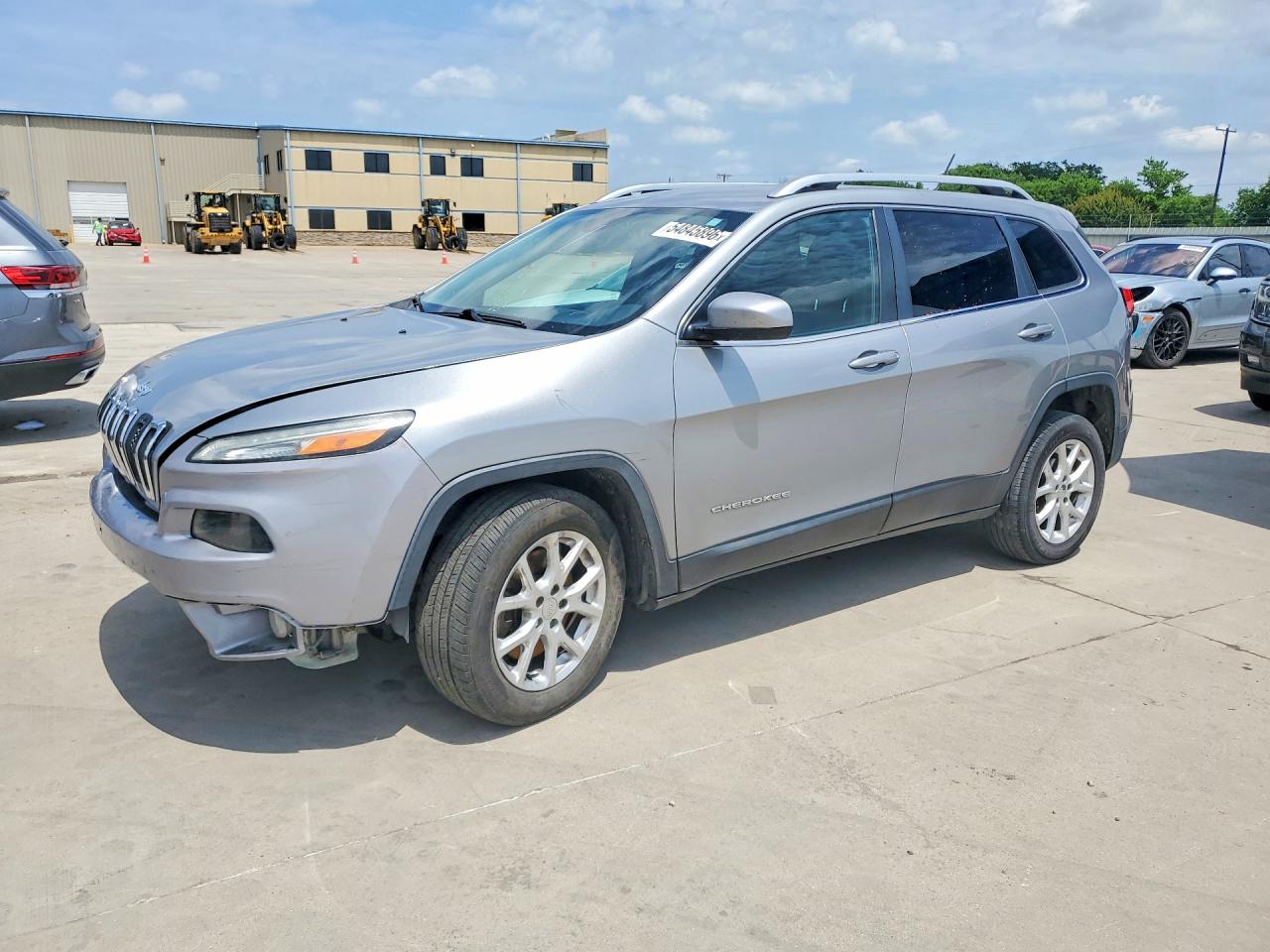 2016 Jeep Cherokee Latitude, VIN 1C4PJLCB0GW264059 — Side