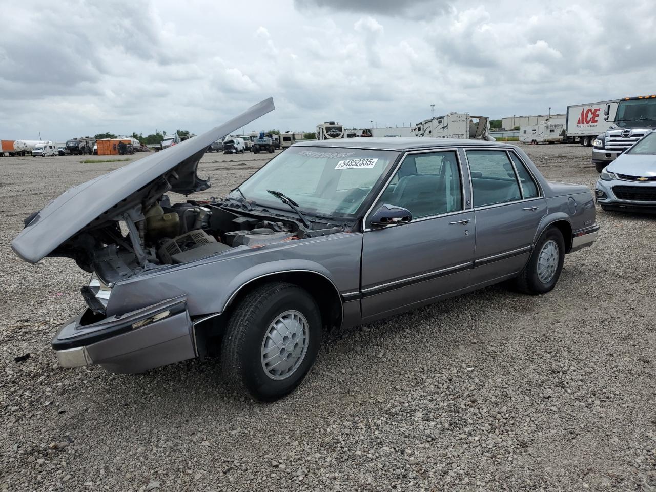 1990 Buick LeSabre Custom, VIN 1G4HP54C3LH543442 — Front end