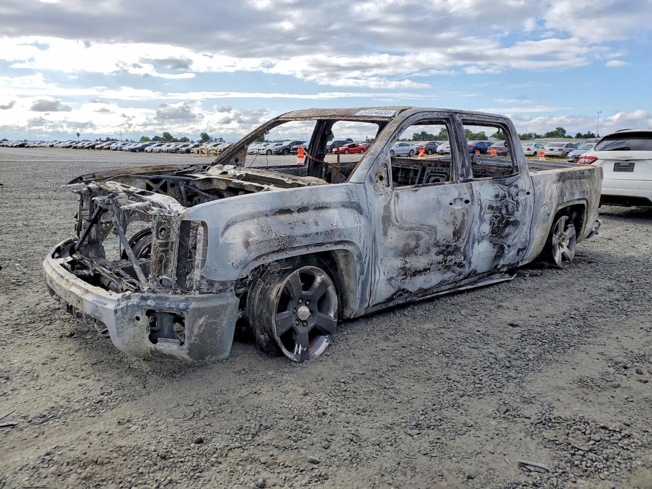 2015 GMC Sierra 1500 Denali, VIN 3GTU2WEC2FG201274 — Vandalism