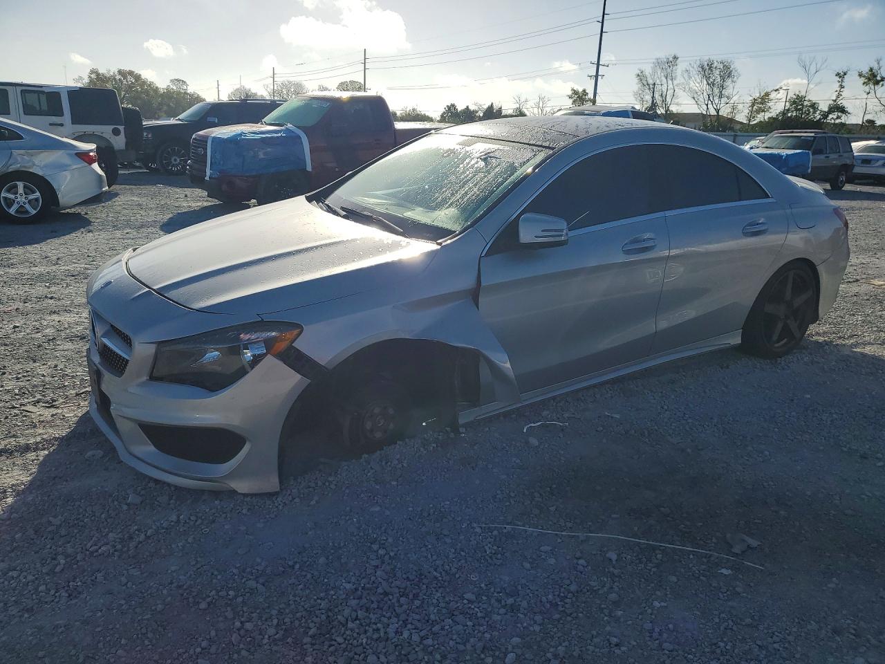 2015 Mercedes-Benz CLA 250, VIN WDDSJ4GB5FN239226 — Undercarriage