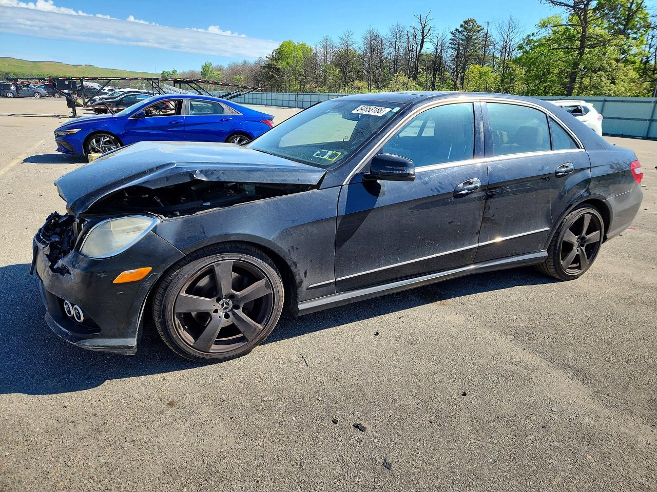 2010 Mercedes-Benz E 350 Luxury, VIN WDDHF8HB2AA168360 — Front end