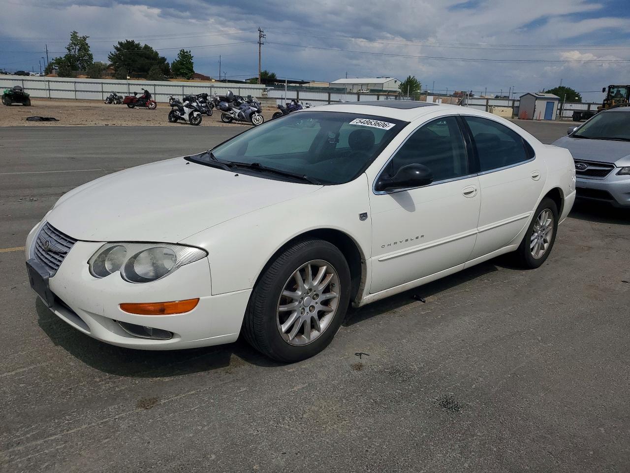 2001 Chrysler 300M M, VIN 2C3HE66G81H624027 — Зад