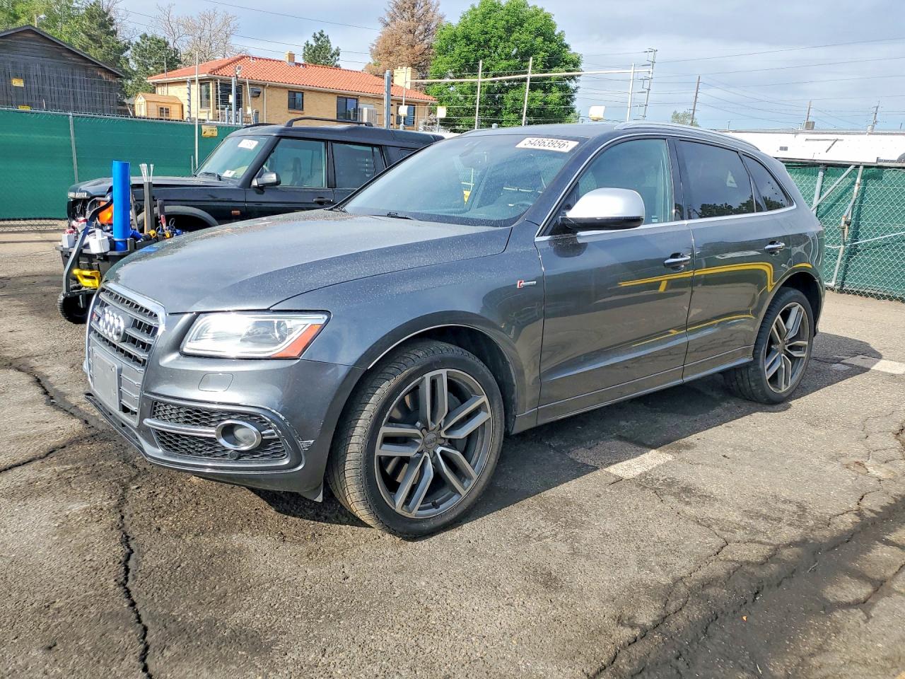 2016 Audi SQ5 Premium Plus, VIN WA1CCAFP4GA005554 — Перед