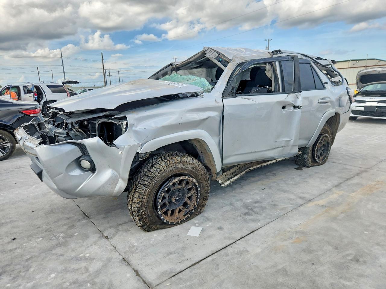 2019 Toyota 4Runner TRD Off Road Premium, VIN JTEBU5JR9K5636053 — Rollover