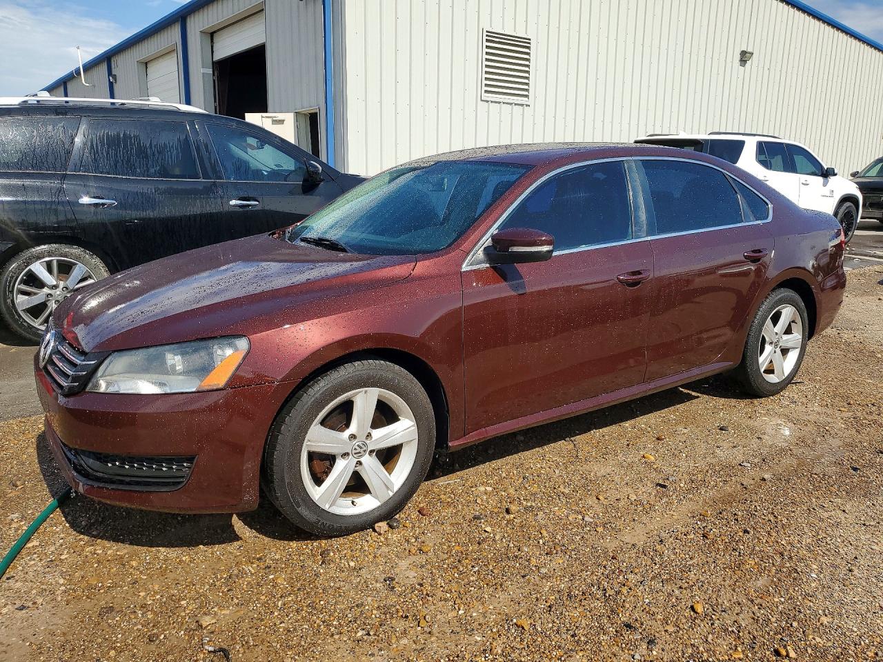 2014 Volkswagen Passat S, VIN 1VWAT7A32EC054836 — Prior damage history