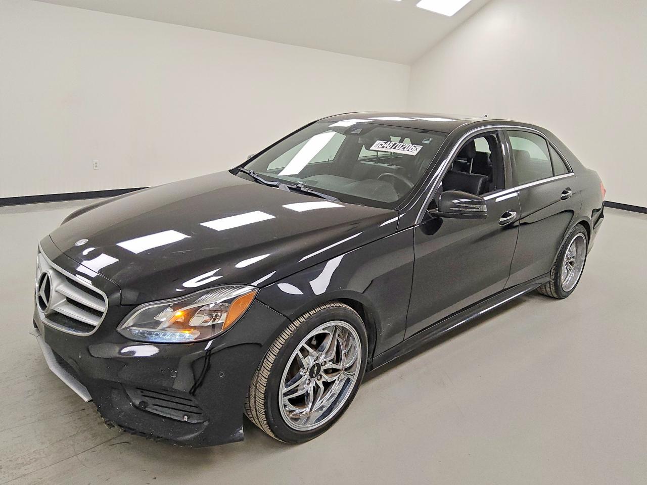 2016 Mercedes-Benz E 350 Sport, VIN WDDHF5KB5GB221577 — Minor dents and scratches