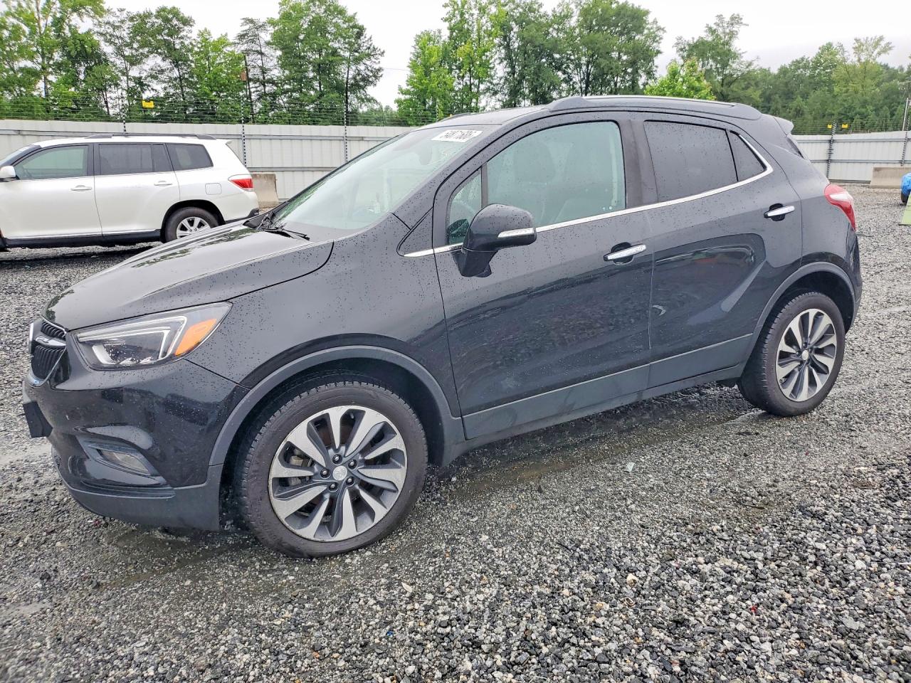 2020 Buick Encore Essence, VIN KL4CJGSB4LB068838 — Перед