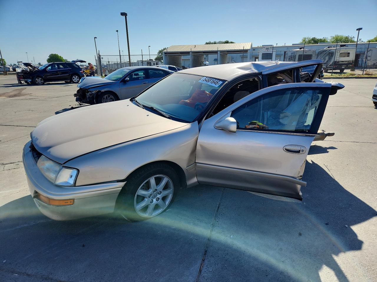 1997 Toyota Avalon XLS, VIN 4T1BF12B5VU160639 — All over