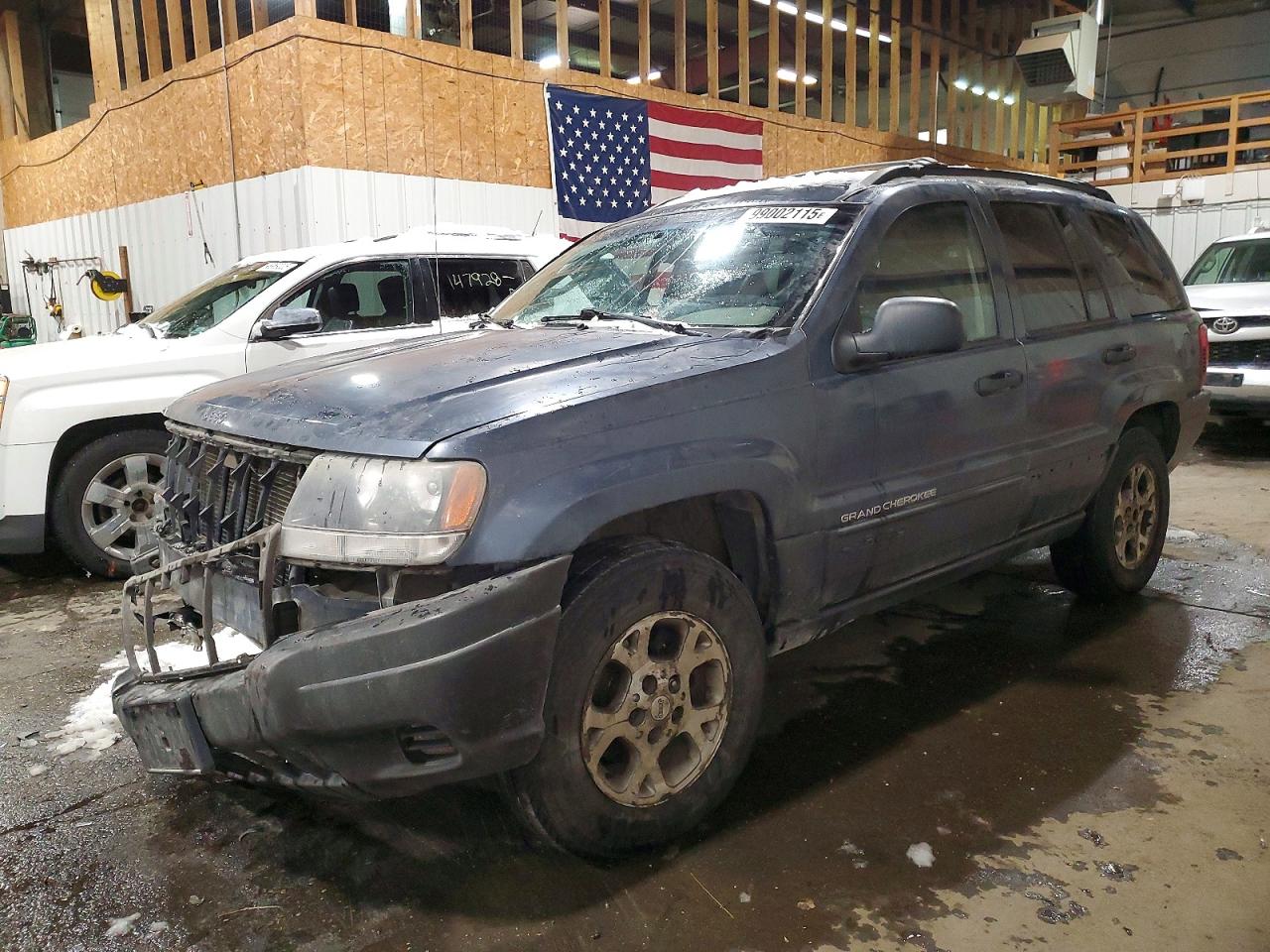 2003 Jeep Grand Cherokee Laredo, VIN 1J8GW48S83C512384 — Перед