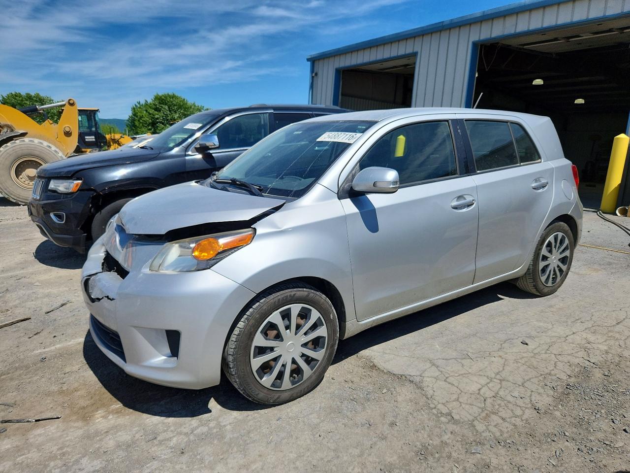 2014 Scion xD, VIN JTKKUPB45E1042261 — Front end