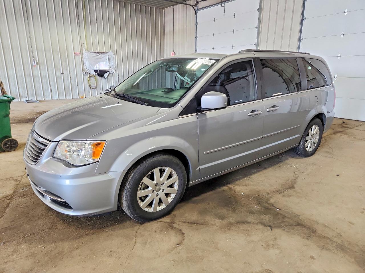 2015 Chrysler Town & Country LX, VIN 2C4RC1AG7FR676833 — Hail