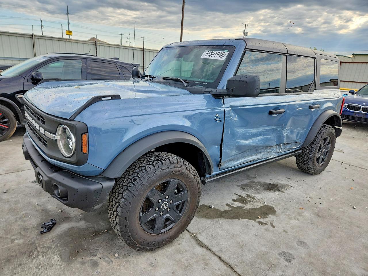 2024 Ford Bronco Black Diamond, VIN 1FMEE1BP3RLB15268 — Side