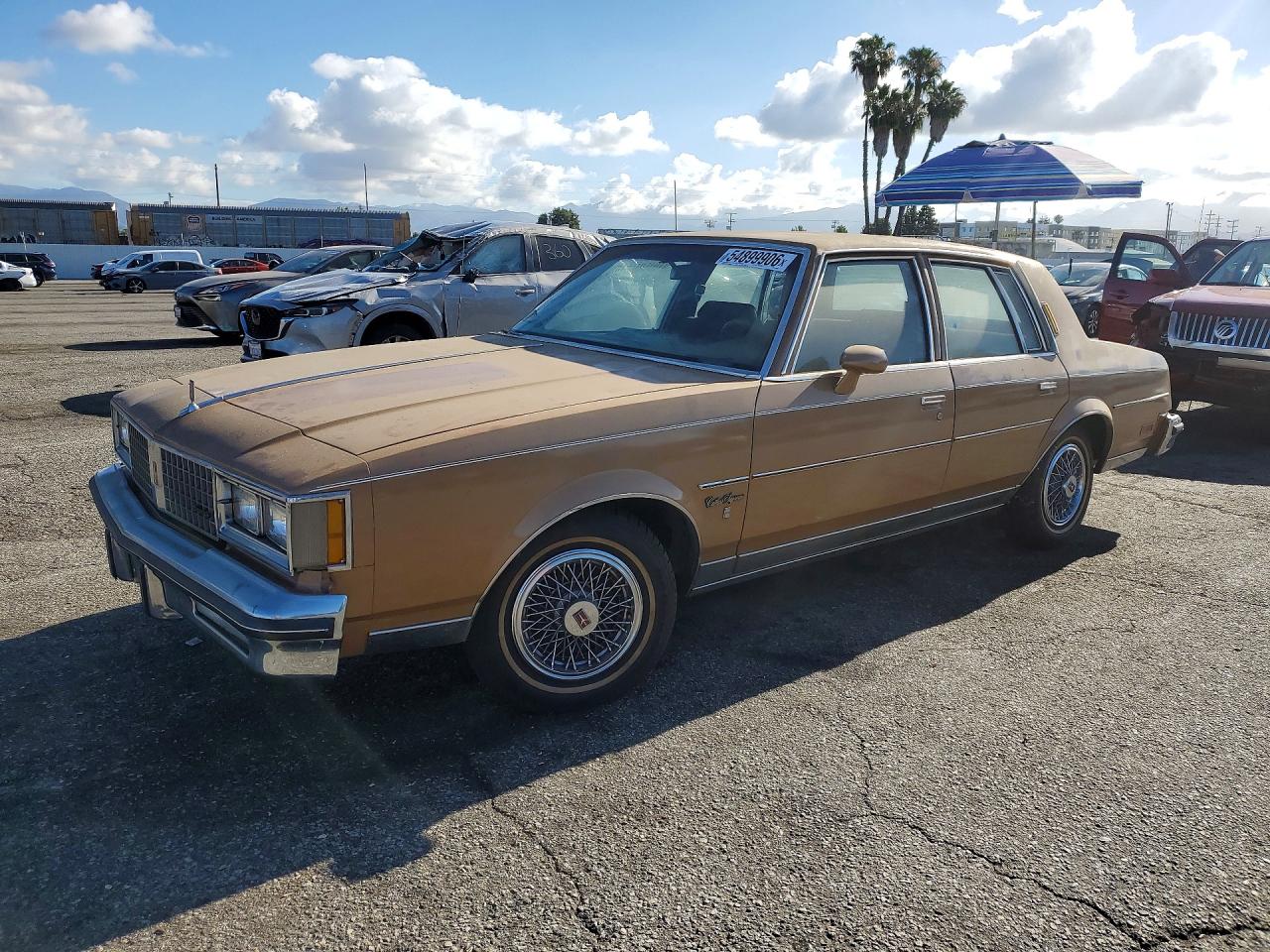 1982 Oldsmobile Cutlass, VIN 1G3AM69A0CM456911 — Мелкие вмятины и царапины
