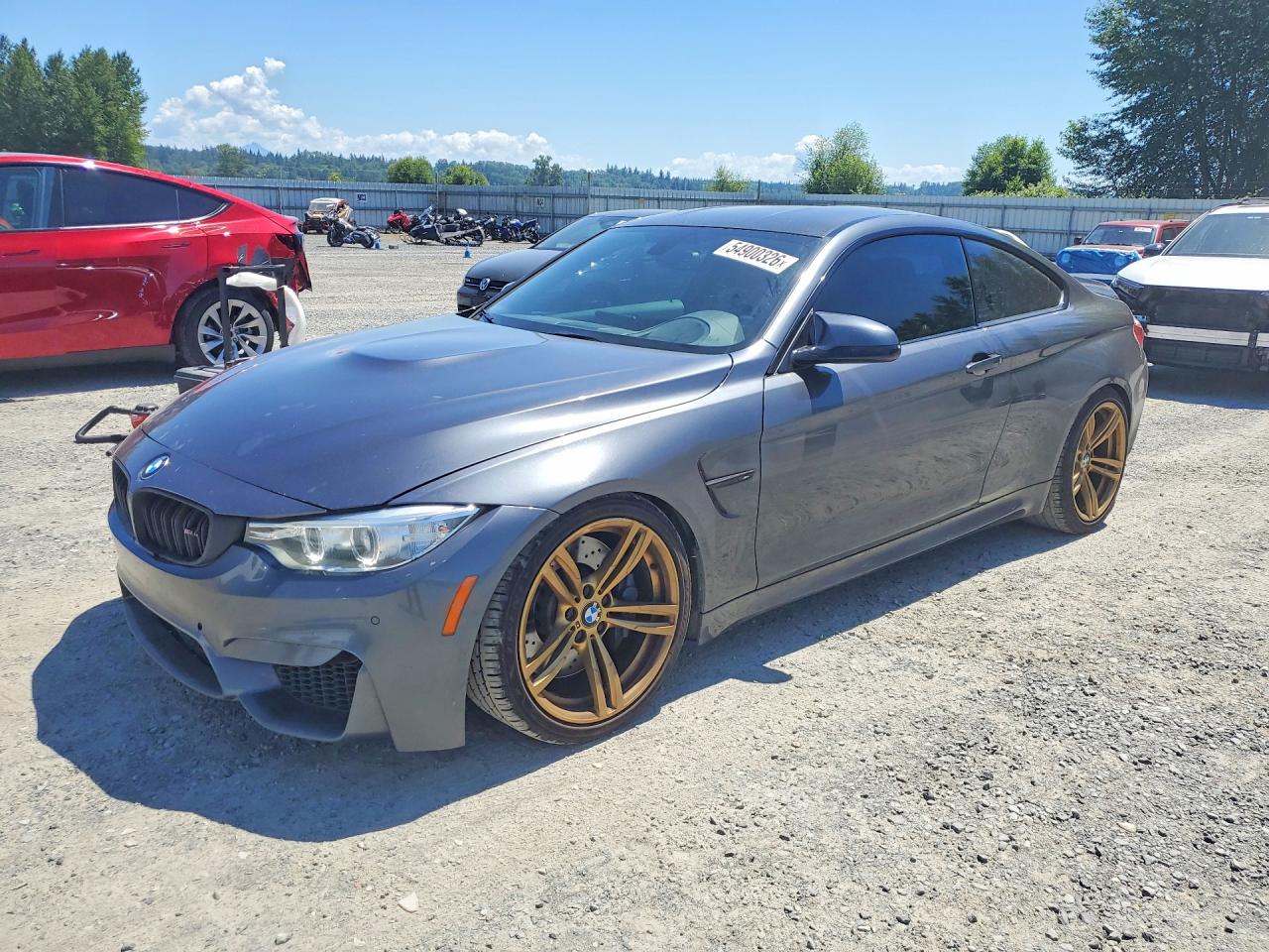 2016 BMW M4, VIN WBS3R9C52GK339056 — Side