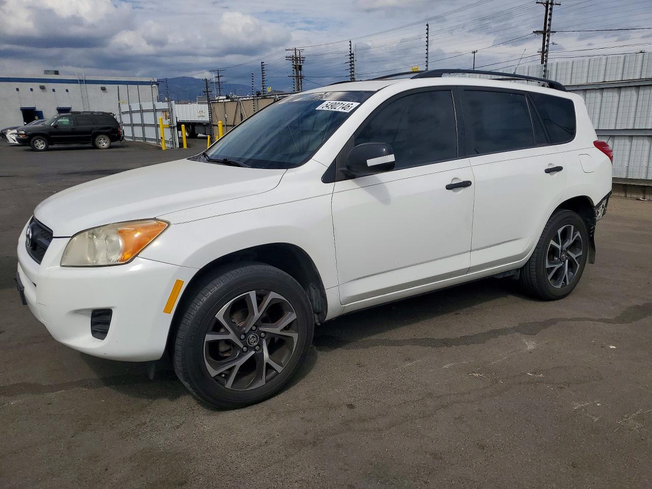 2009 Toyota RAV4, VIN JTMZF33V79D004471 — Rear end