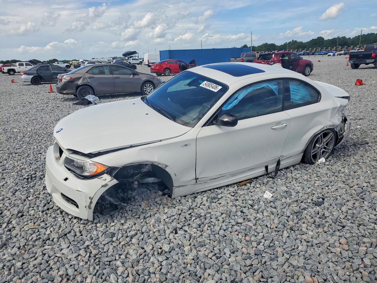 2013 BMW 1 Series 135i, VIN WBAUC9C50DVY60006 — Front end
